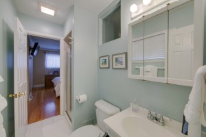 14572 Fairway Livonia MI 48154 Master Bedroom Ensuite