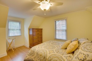 9830 Berwick Livonia MI