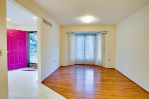 21382 Magnolia Ct, Farmington Hills, MI