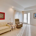 21382 Magnolia Ct, Farmington Hills, MI