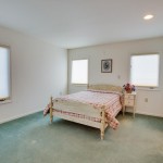 21382 Magnolia Ct, Farmington Hills, MI