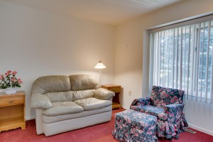 21382 Magnolia Ct, Farmington Hills, MI