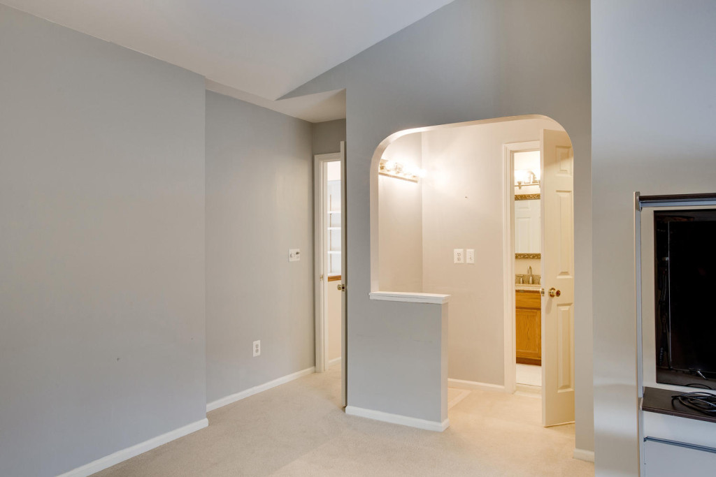 SOLD 868 Whisperwood Trail Fenton MI 48430 Whisperwood Condos Todd Waller