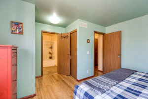 3233 Creek Ann Arbor MI